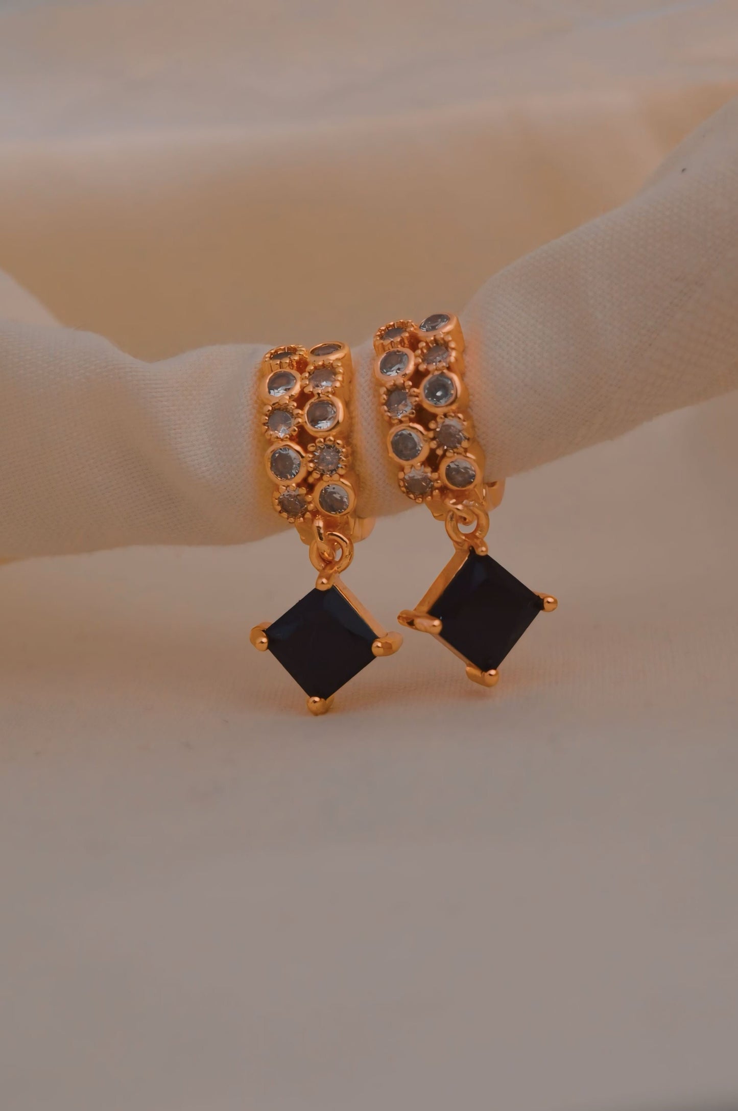 DIGITAL ZIRCON EARRING-08 (BLACK)